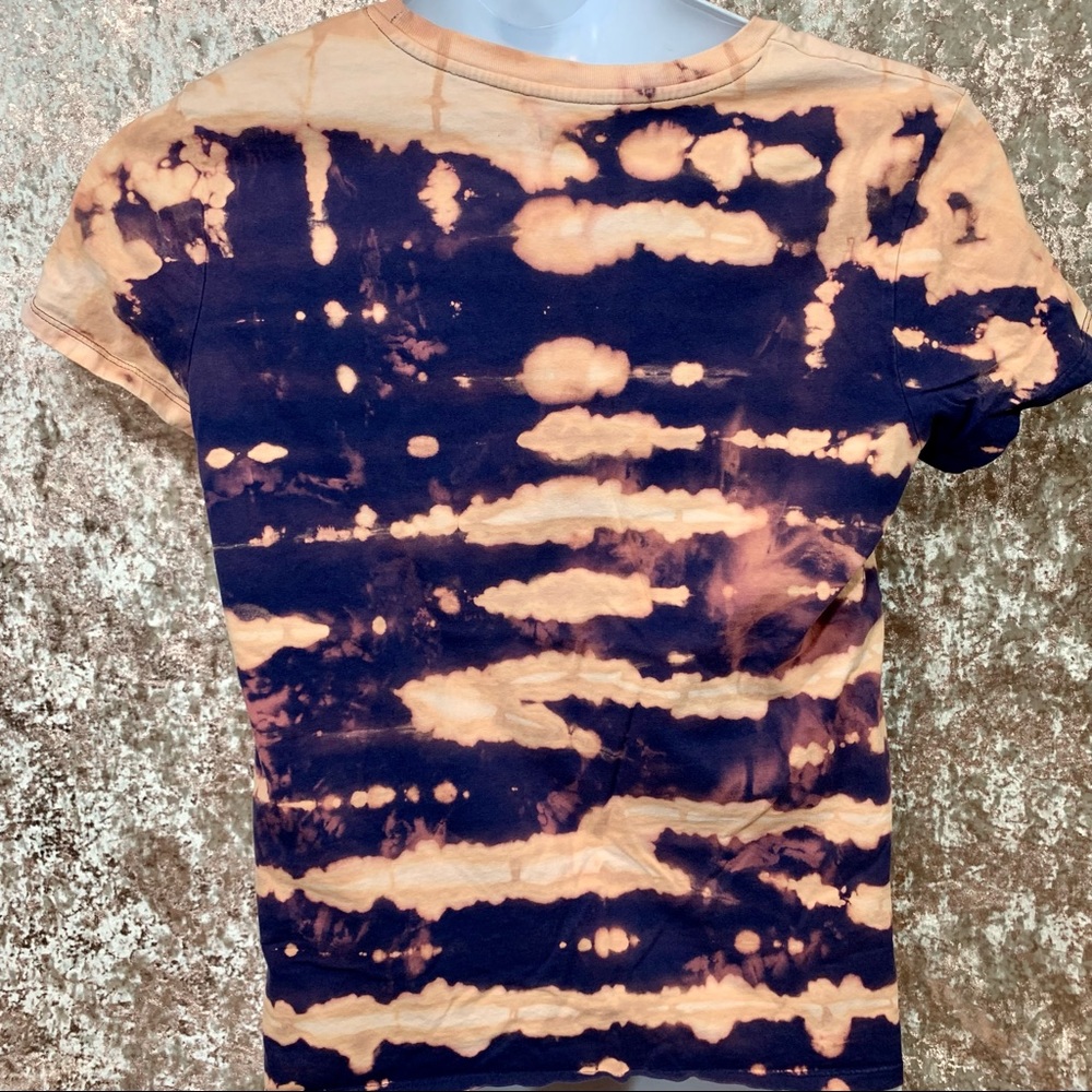 Levi’s Custom Bleach Tee - Picture 3 of 4